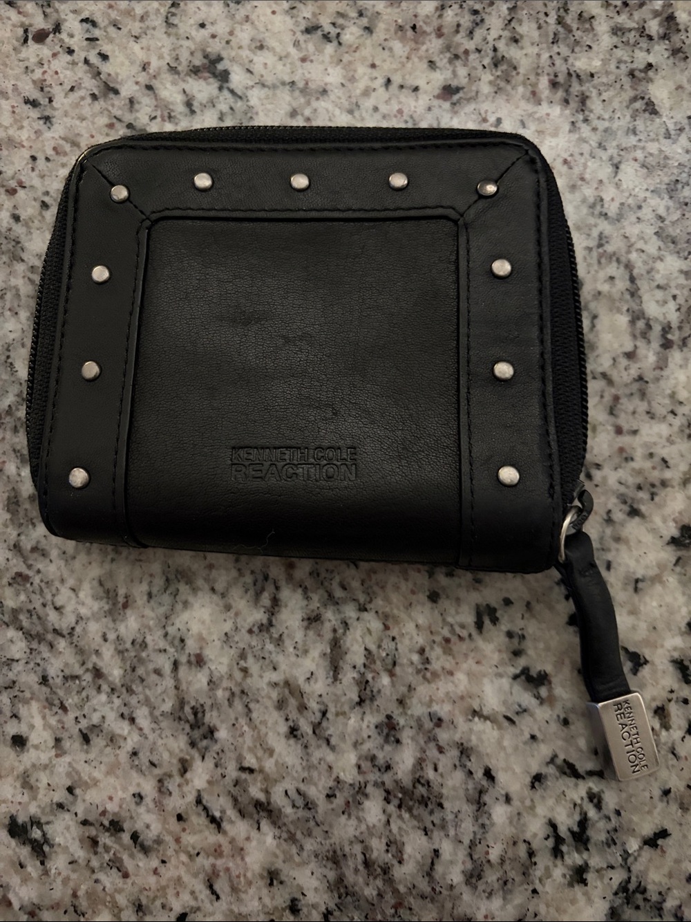 Vintage Y2K Kenneth Cole Reaction Black Leather Stud Zip Wallet